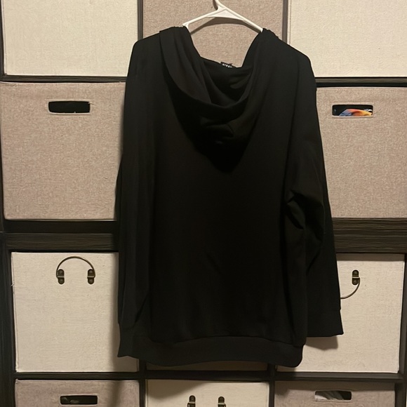 Torrid 3x, snake hoodie. - Picture 6 of 9